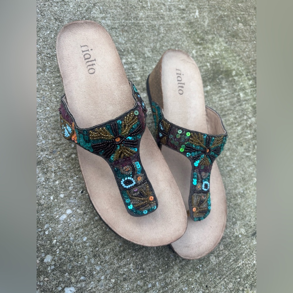 Sequin Embellished Sandals - Picture 4 of 10